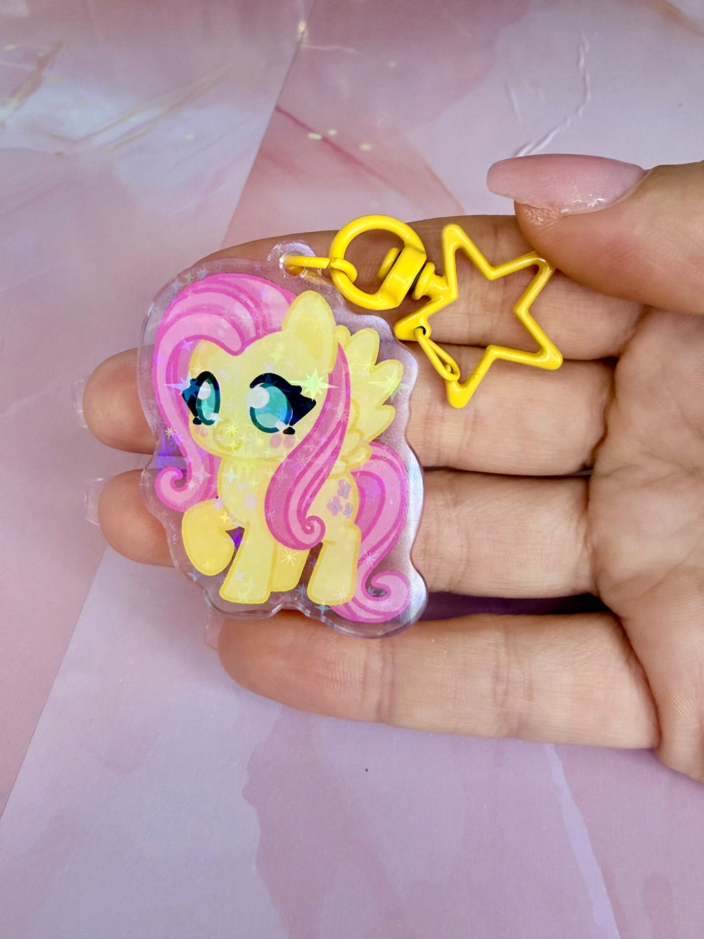 Porte Clé Flutter Shy 💛